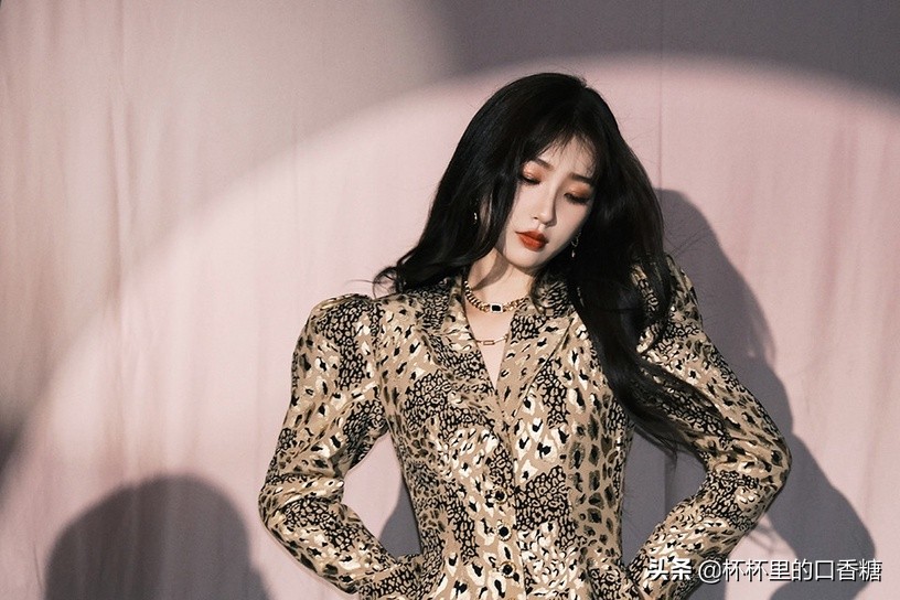 杨幂谭松韵混剪,2022年90后小花演技排名谭松韵