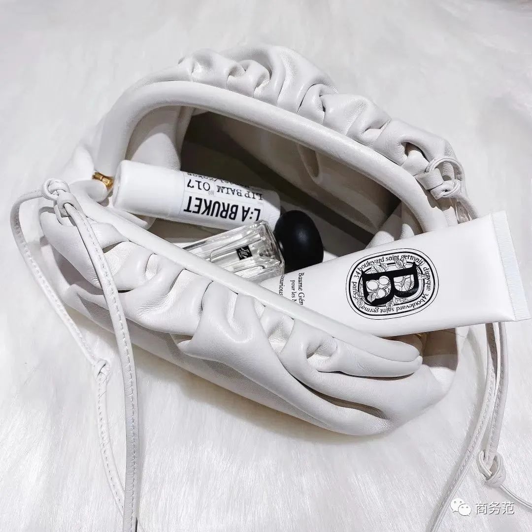 职场女生第一个包包,职场girls