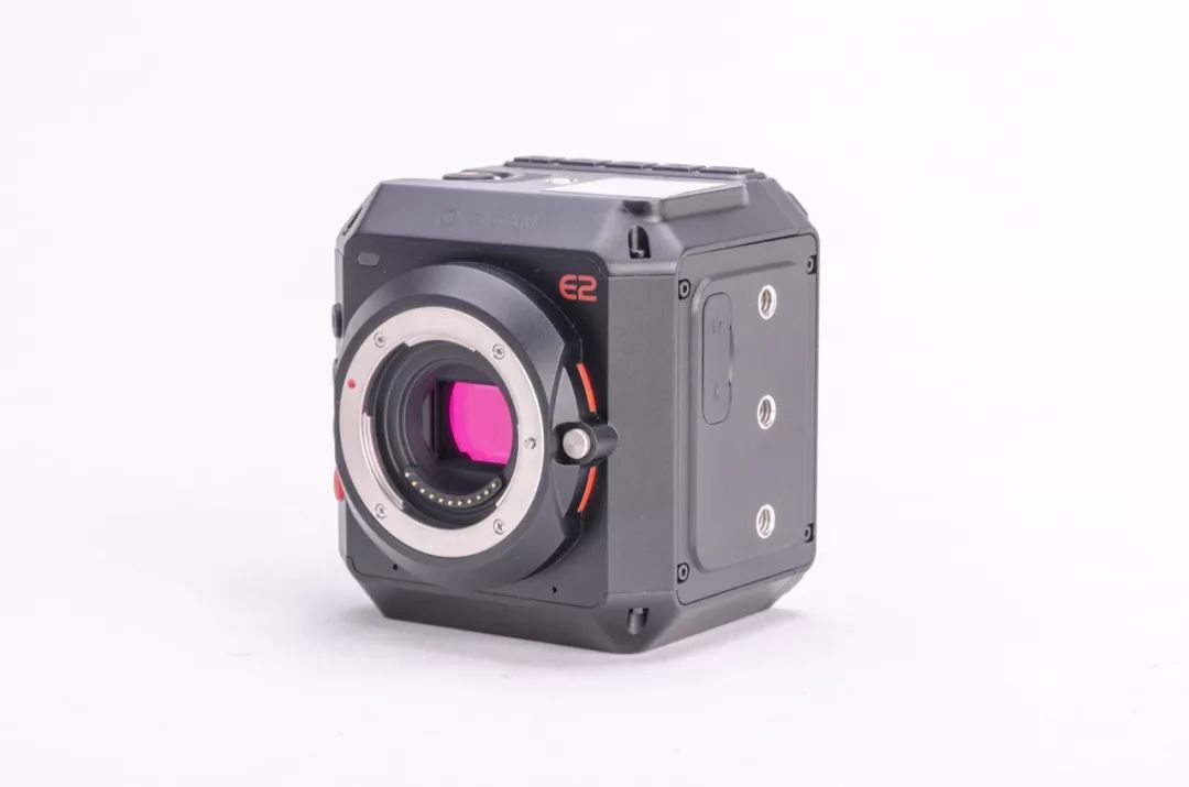 单评｜可以拍摄4K5倍慢动作的电影机ZCAME2