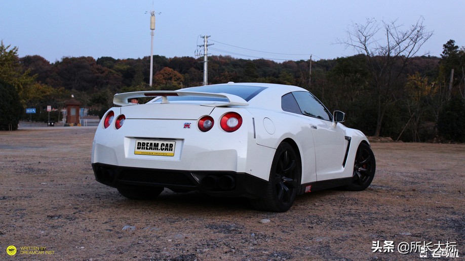 唯快是图，无数男孩梦想中的“战神”GTR轻体验