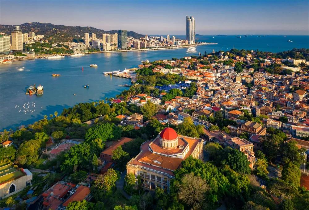 浪漫的夏天藏在厦门的海风里,厦门的夏天又热又浪漫