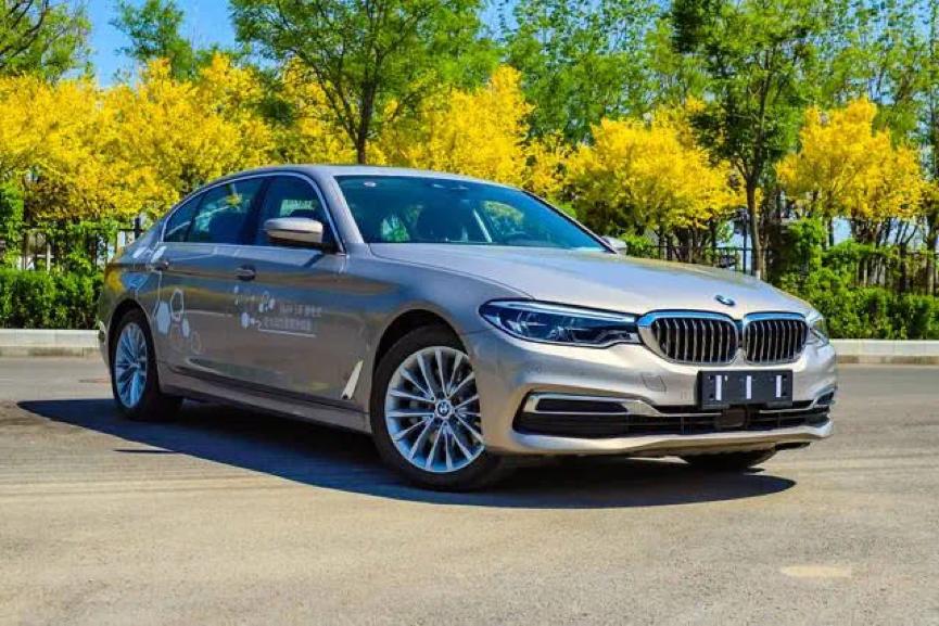 奔驰e级宝马5系奥迪a6l权威对比下,宝马5系和奥迪a6l