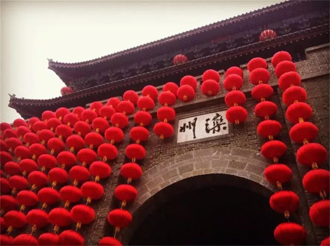 精彩纷呈的旅游胜地及攻略,精彩纷呈的旅游景点游览行程