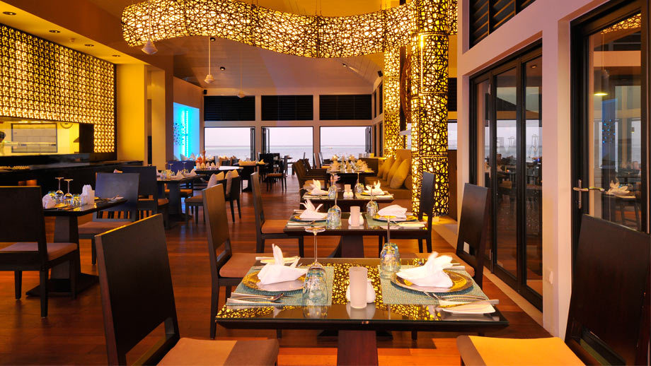 双层梦幻水屋，你要的马尔代夫性价比最高六星岛