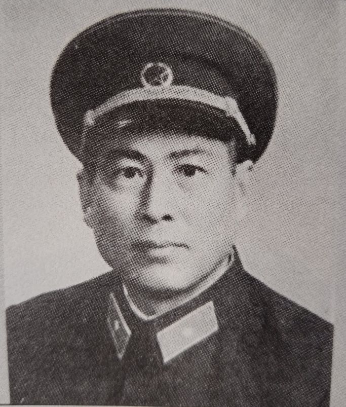 1955年军队授军衔对应行政级别,55年授衔上校对应军官级别