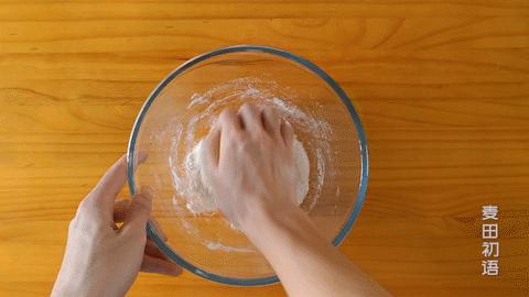 快速揉面出膜,没有揉面机如何揉出手套膜
