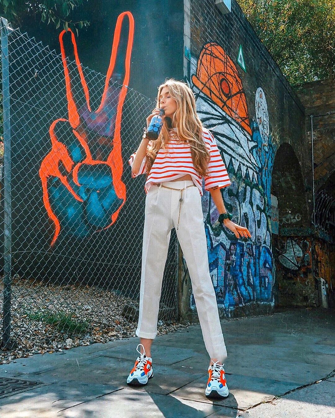 这个夏天没有显白单品,这个夏天没有紫色系穿搭你就输了