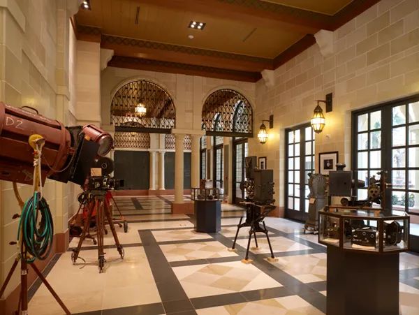 南加州大学电影学院招生,南加州大学洛杉矶分校世界排名