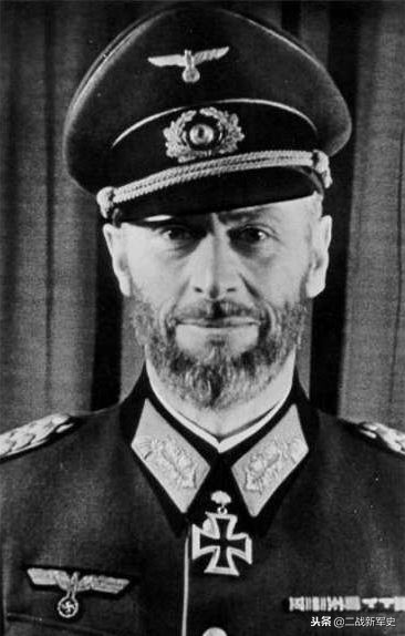 邋遢小伙变身帅气型男片段,邋遢大叔重生后变成肌肉型男