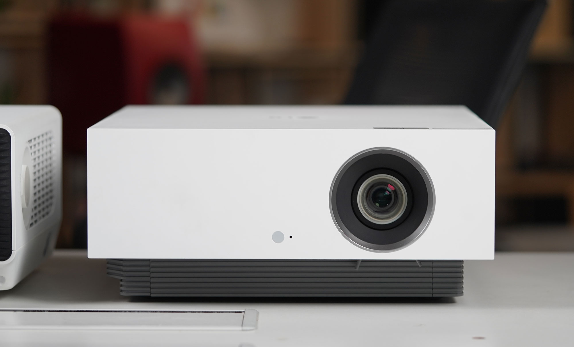 lg智能bu50高亮4k激光投影机,6500流明激光投影机