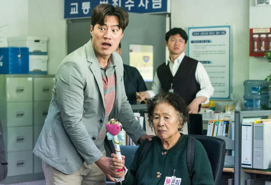 被严重低估的冷门佳片,2021年评分最高的十大佳片