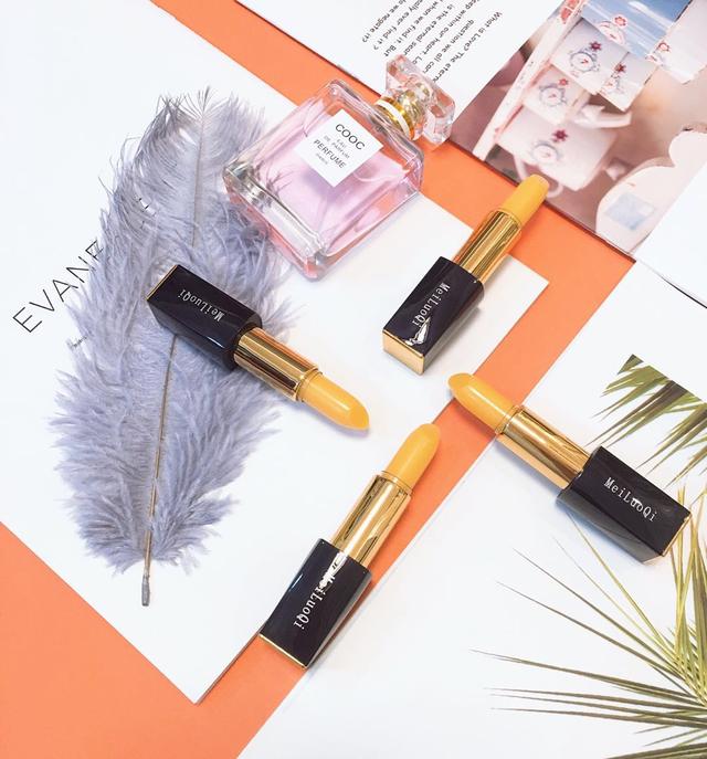 适合日常涂但又显白口红色号,适合日常素颜的口红色平价