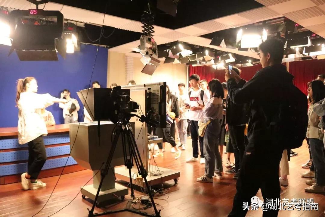 菲尼克斯传媒艺考2021年招生简章,菲尼克斯传媒学校怎么样