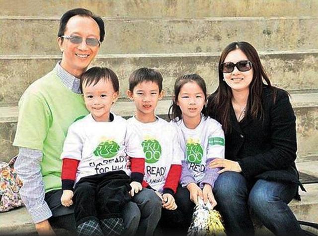 跳水女运动员退役央视,跳水一姐李娜现在状况