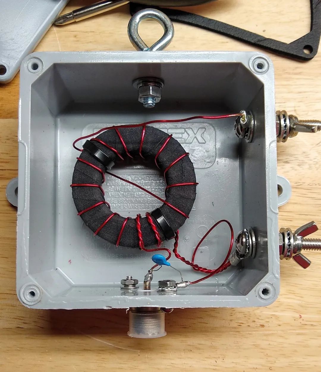 短波天线馈线长40米用哪种线好,短波天线垂直架设哪个好