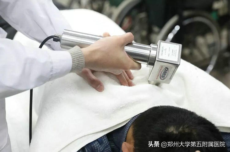 筋骨疼痛义诊,关爱骨病健康公益活动