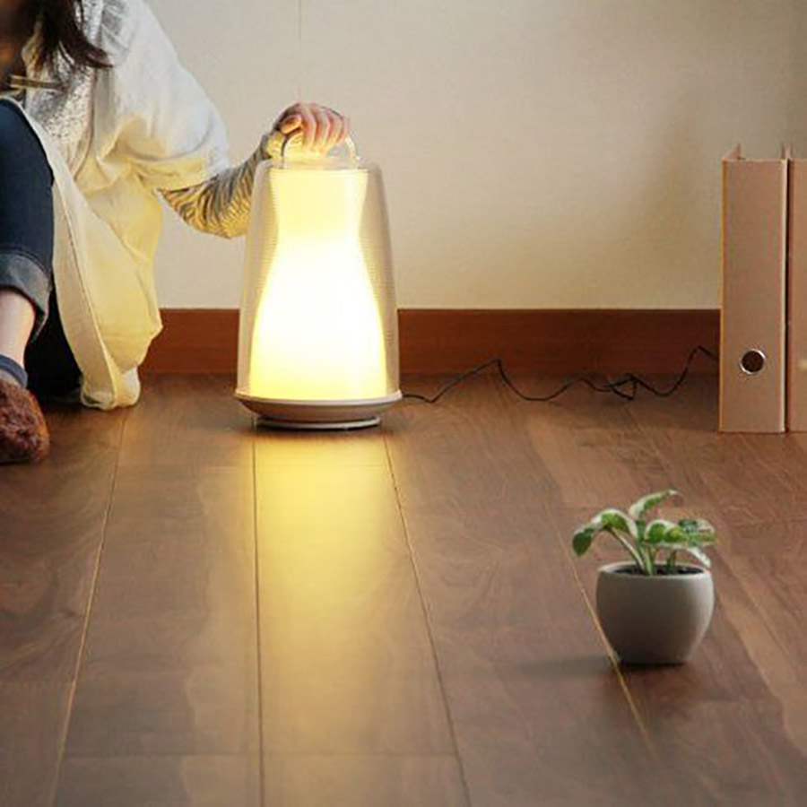 主妇家居的布置,小户型客厅适合台灯落地灯装法