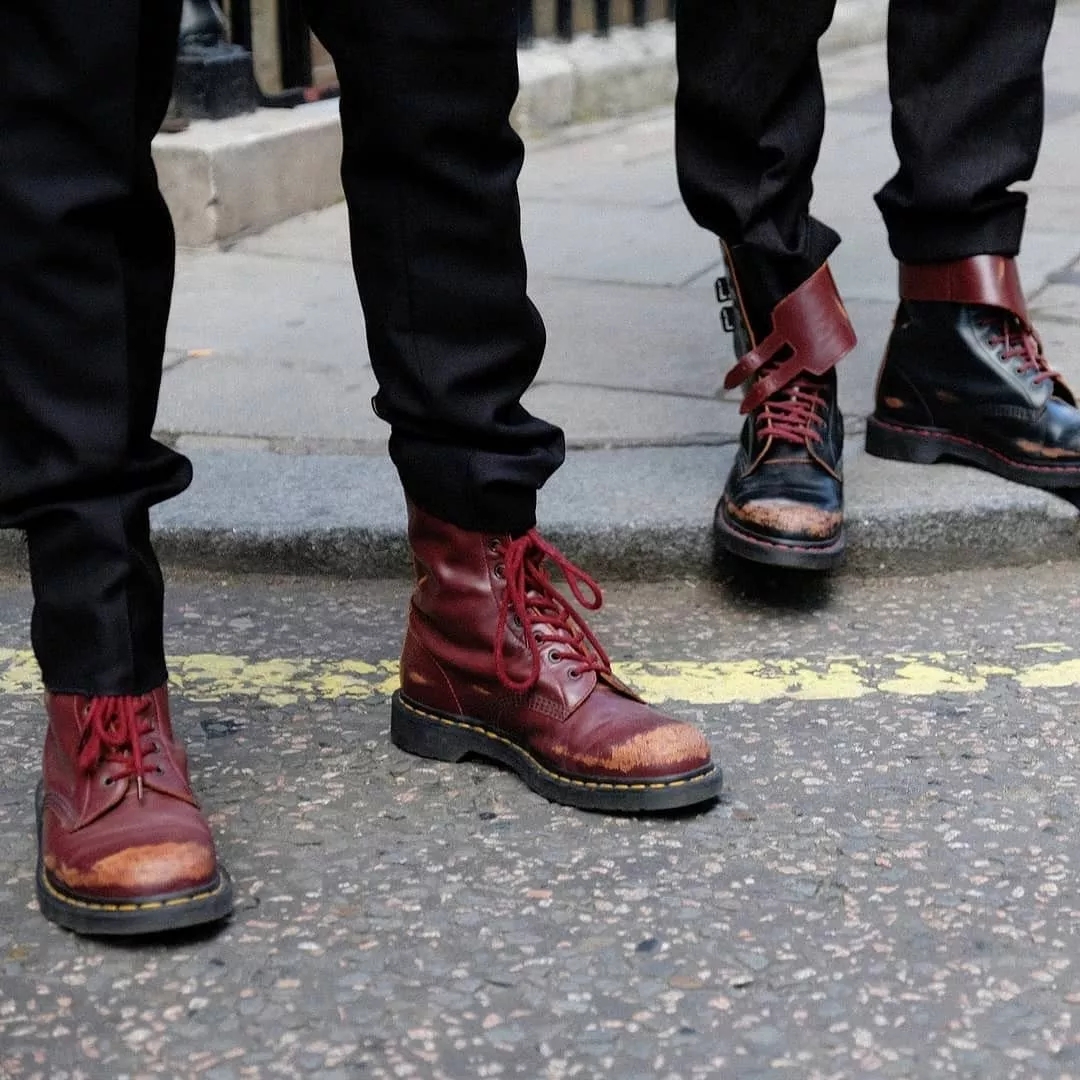 不同款式的马丁靴搭配,马丁靴和长筒靴哪个好搭配