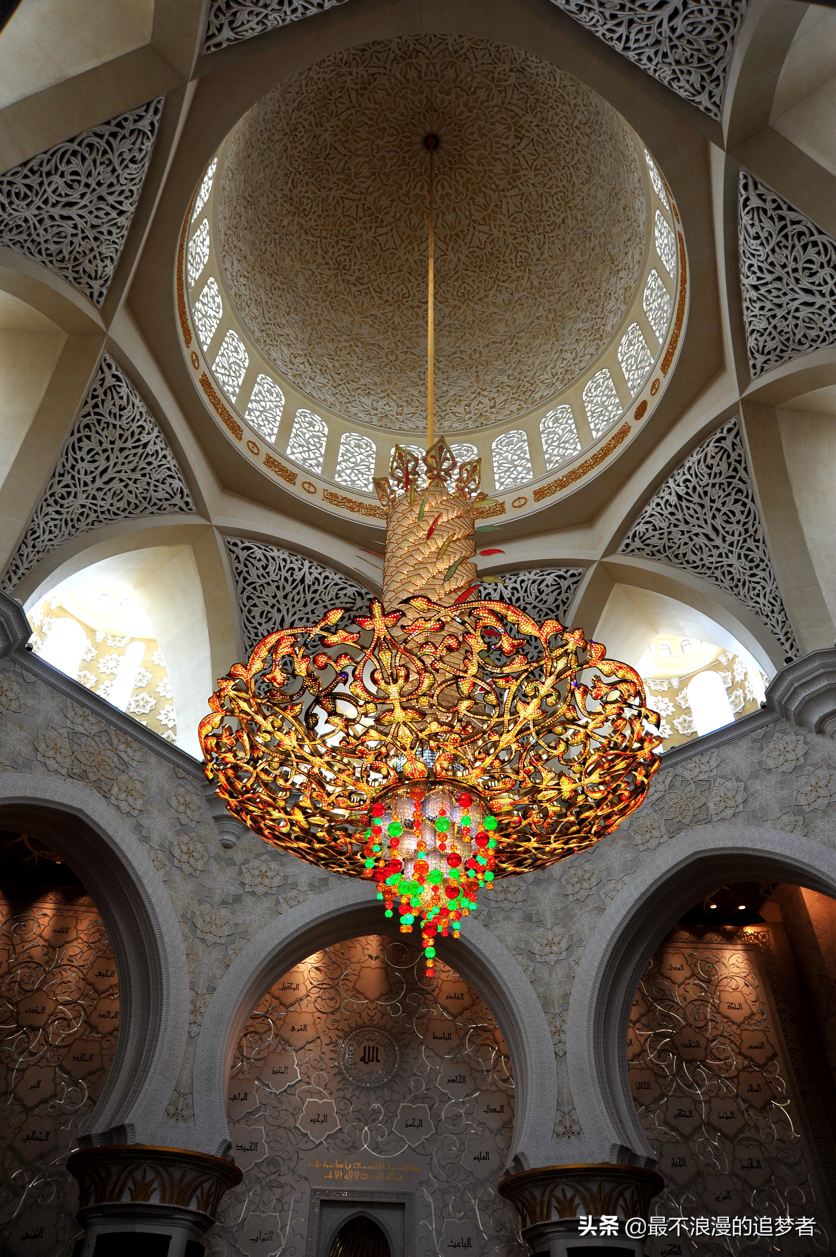 阿联酋谢赫扎耶德清真寺旅游,迪拜谢赫扎耶德路旅游