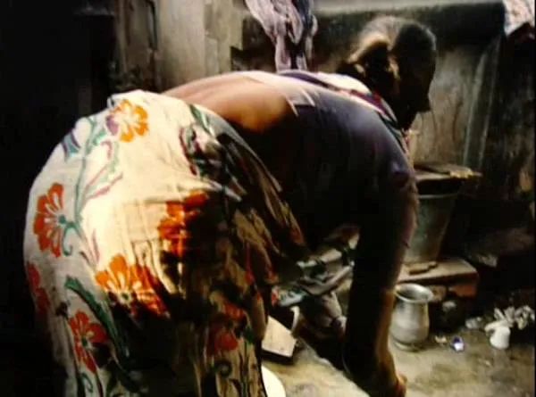 美国女记者卧底贫民窟,美国女记者去印度贫民窟