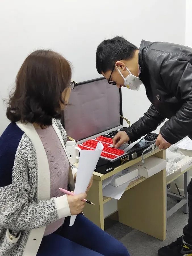 云采智能近视防控眼镜真的有用吗,云采智能眼镜