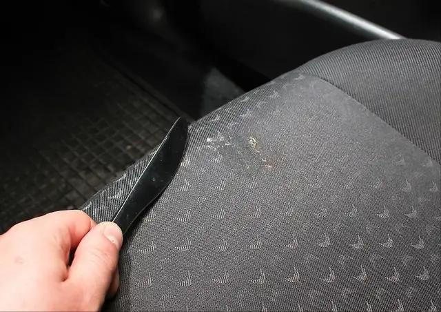 如何使用小苏打清洁,小苏打可以清洗汽车内饰