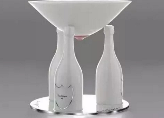 酒杯与红酒的关系,红酒杯子与空杯子的故事