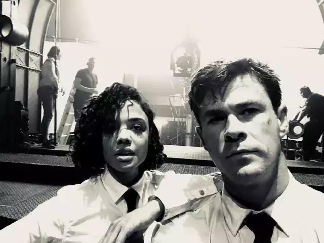 黑衣人4全球追缉双子星人完整片,黑衣人全球追缉双子星人精彩片段