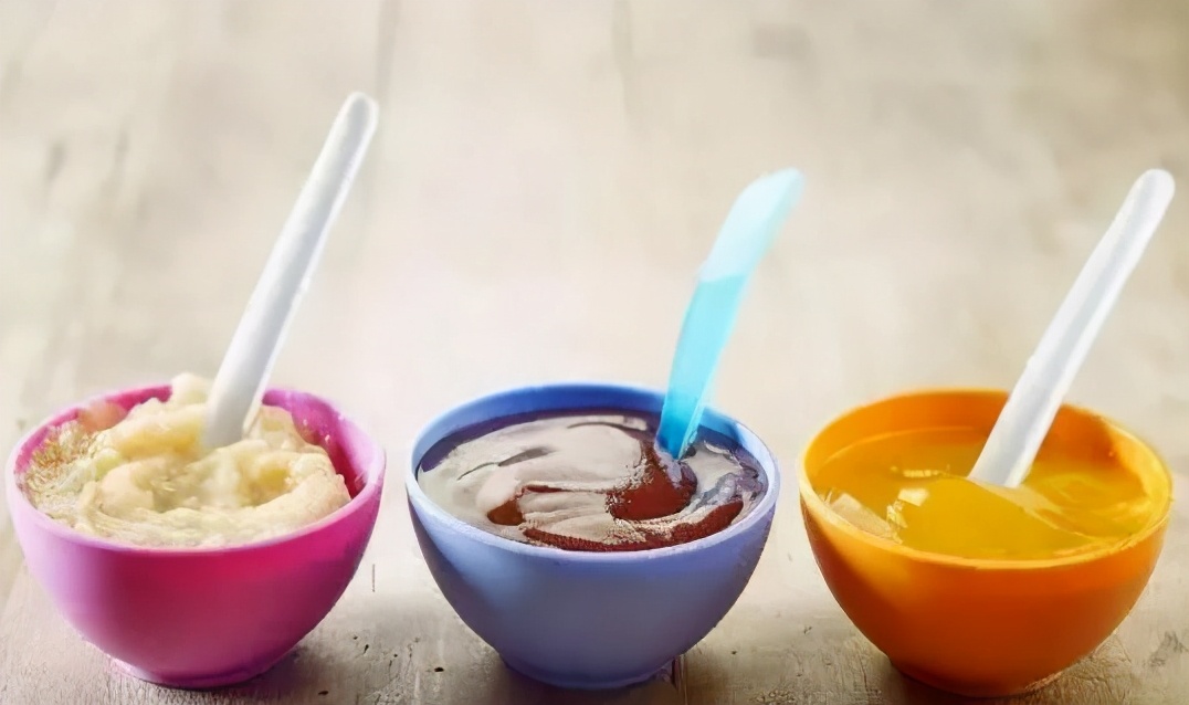 6个月以上的宝宝辅食添加顺序,6个月的宝宝辅食添加顺序