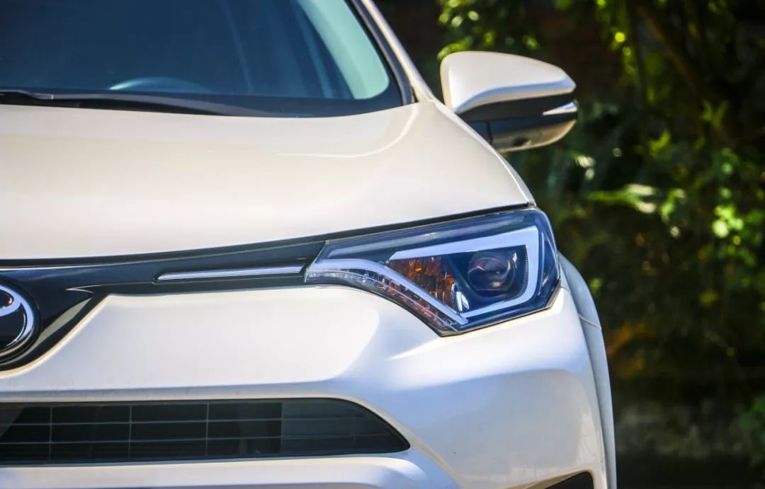 2012荣放rav4的2.0l的油耗,丰田rav4荣放2.5混动版真实油耗