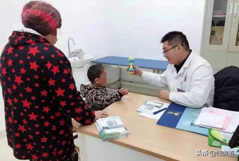 家长怎么预防婴幼儿被传染,妈妈阴道感染宝宝会有什么症状