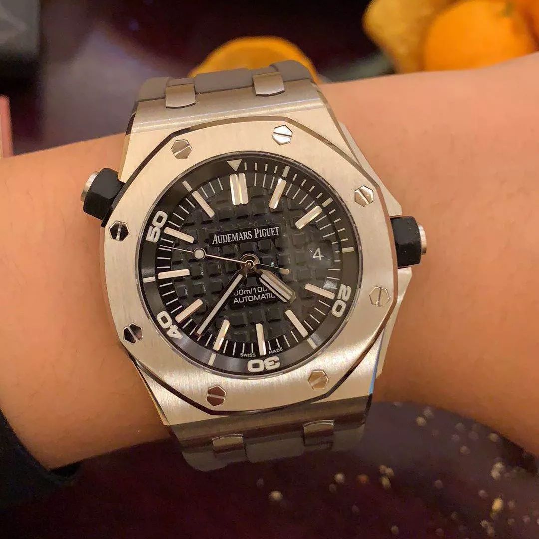 几百块钱买到几千的手表是真的吗,买手表上瘾