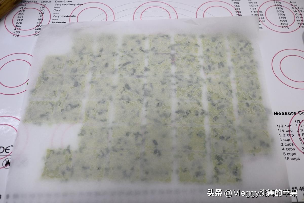 无油苏打饼干自己做,教你轻松做无糖无油小饼干