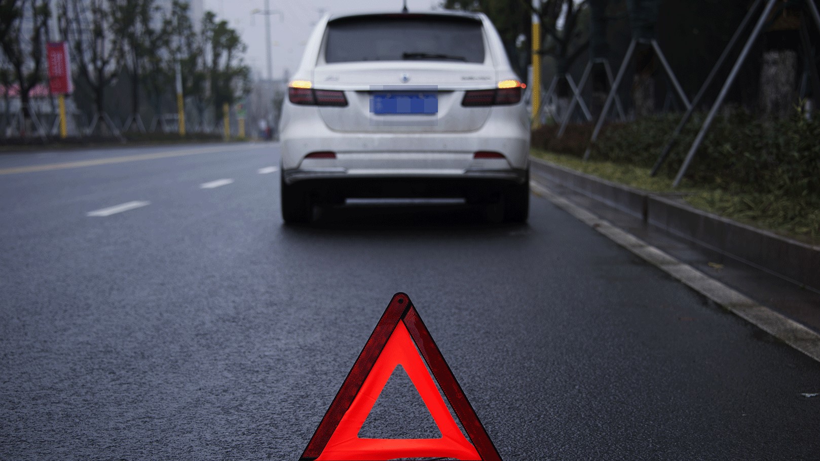 手动挡离合线断了怎么挂空挡,手动挡离合器线断了的车怎么开