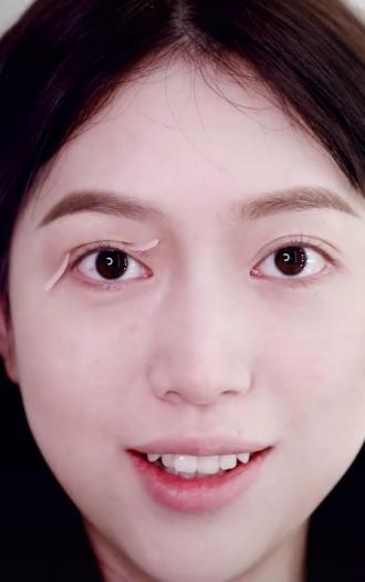 大小眼可以用双眼皮贴改善吗,双眼皮贴调整眼型