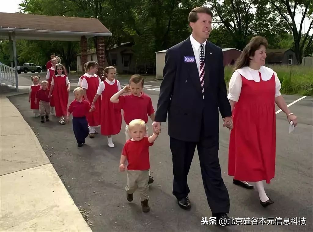 美国一对夫妻生19个孩子,美国夫妻生19个孩子