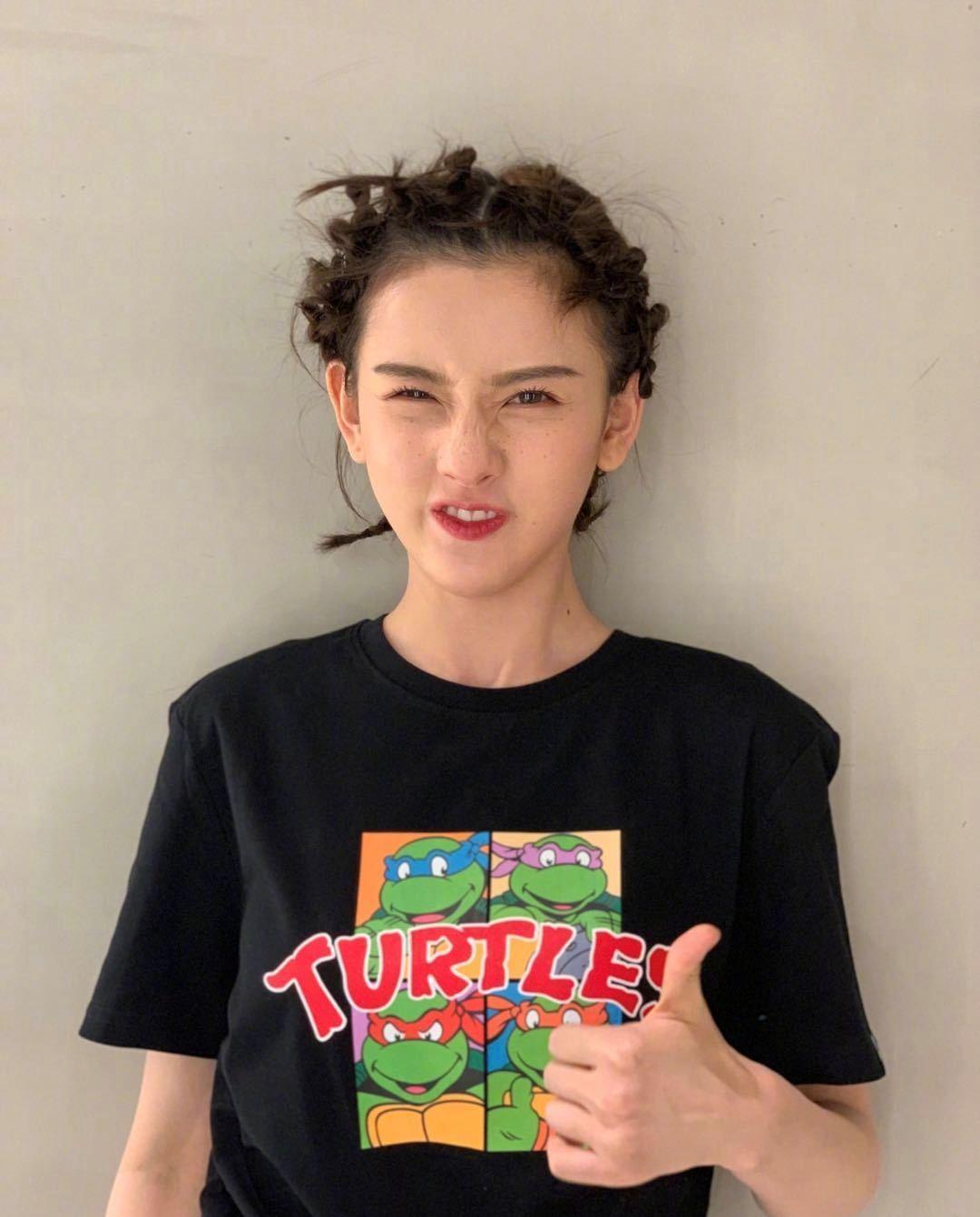 宋祖儿逐风飞翔里面的编发,宋祖儿同款蜈蚣辫编发教程短发