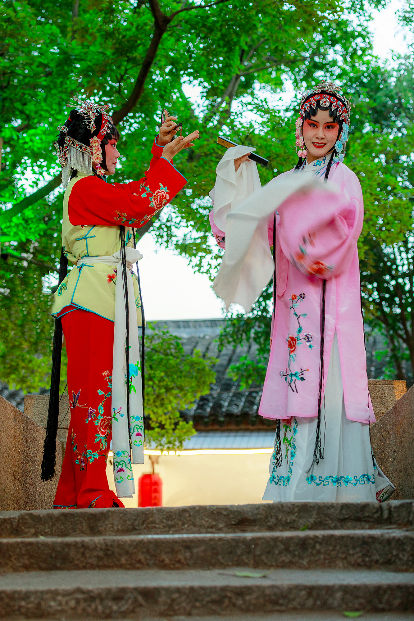 愿为人间客，世世在江南，不如来同里