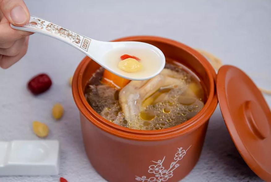 祛湿气喝的祛湿汤,湿气重用七味除湿汤