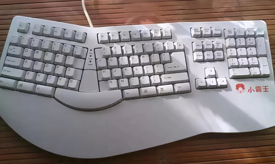 专为吃鸡游戏而设计的键盘,机械键盘游戏最新