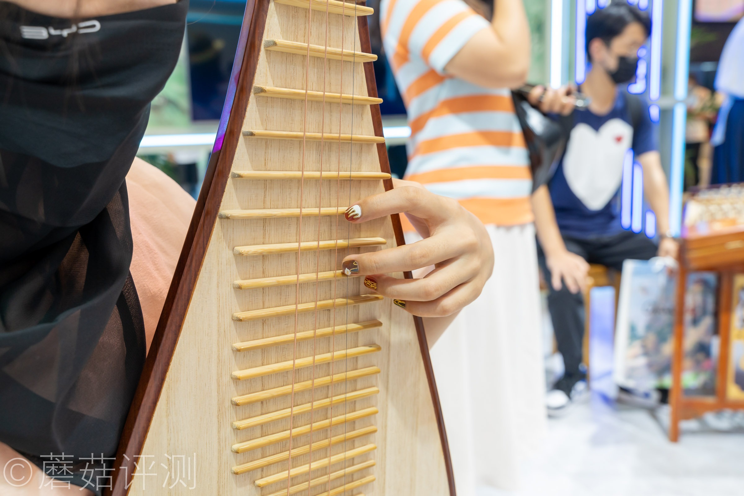 又有啥好玩的？蘑菇带你逛ChinaJoy2021，硬件、车和漂亮的小姐姐