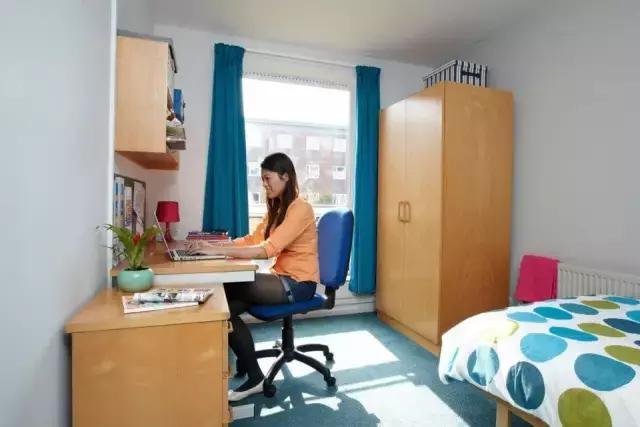 英国飞机票一般什么时候便宜,英国飞机票多少钱一张