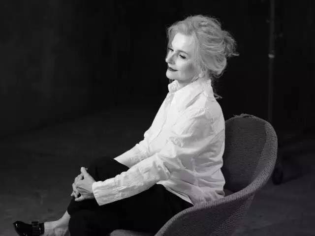 50岁身材超好的瑜伽女人,50岁女人成熟身材瑜伽