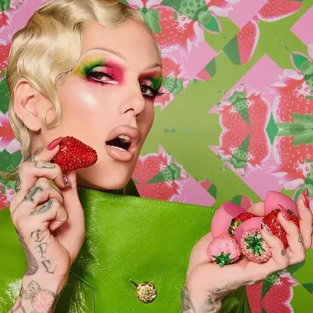 999皮炎平口红,唇炎擦999皮炎平