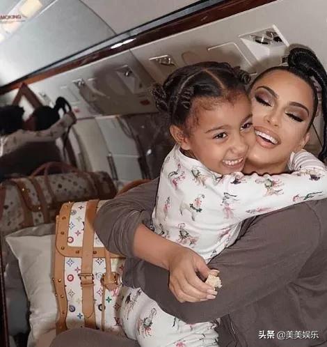 超级网红卡戴珊被曝与侃爷离婚,卡戴珊和侃爷情感事件