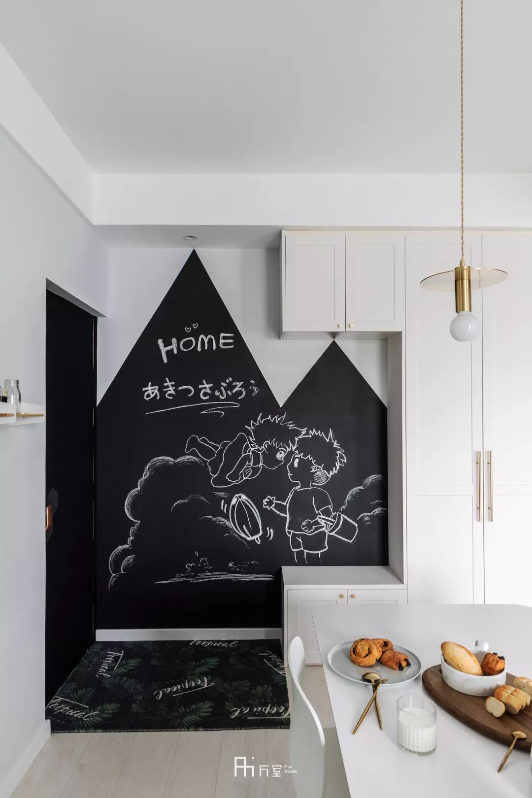 喷墙的白墙脏了怎么弄,白色墙体脏了一点怎么刷干净