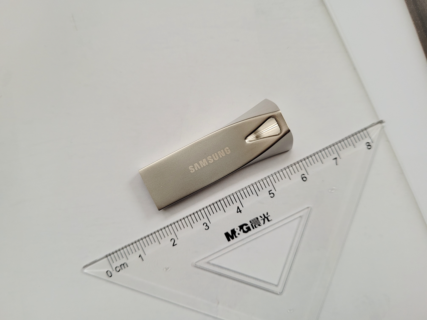 三星u盘256gtype-c,三星u盘bar升级版128g和256g对比