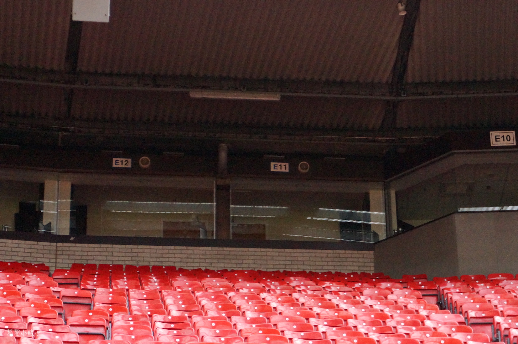 c罗重返曼联穿几号球衣,探秘更衣室