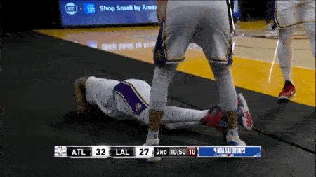 詹姆斯因脚踝伤势将休战4-6周,詹姆斯脚踝受伤动态图