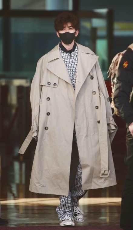 男生应该怎么穿搭春天,男生春天怎么穿搭